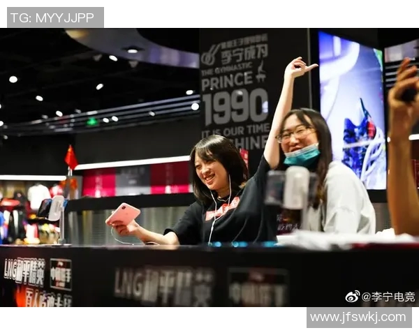 S15LOL比赛与和平精英深度解析LNG战队的战术转型与发展路径