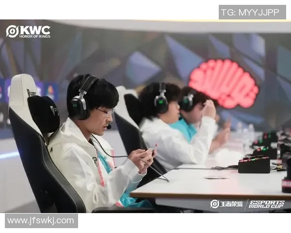 李伟专访揭秘S15LOL比分背后的王者荣耀成长之路与电竞梦想